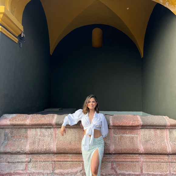 Meet your Posher, Andrea - Picture 4 of 4